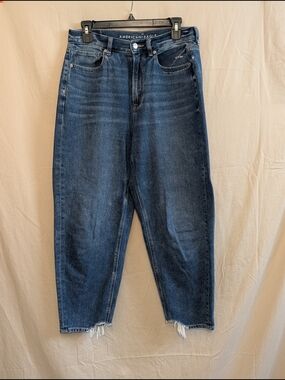 American Eagle Outfitters Women’s Relaxed Mom Jeans